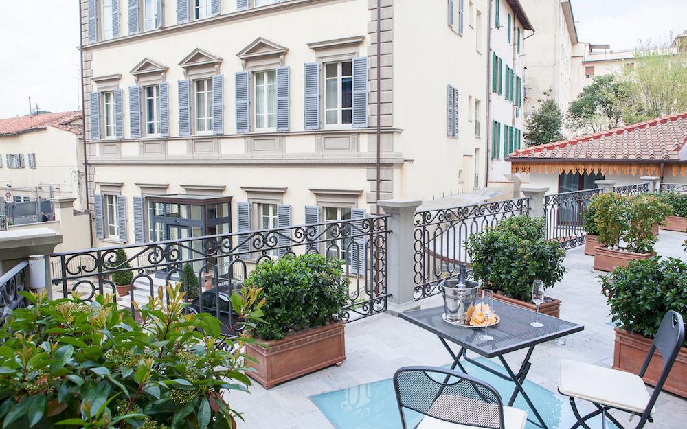 Embassy Florencia