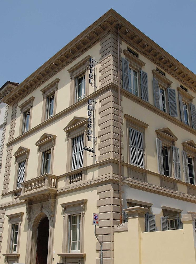 Embassy Florencia