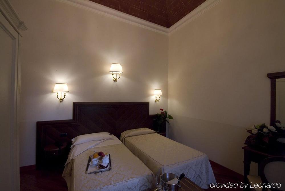 Embassy 4* Florencia