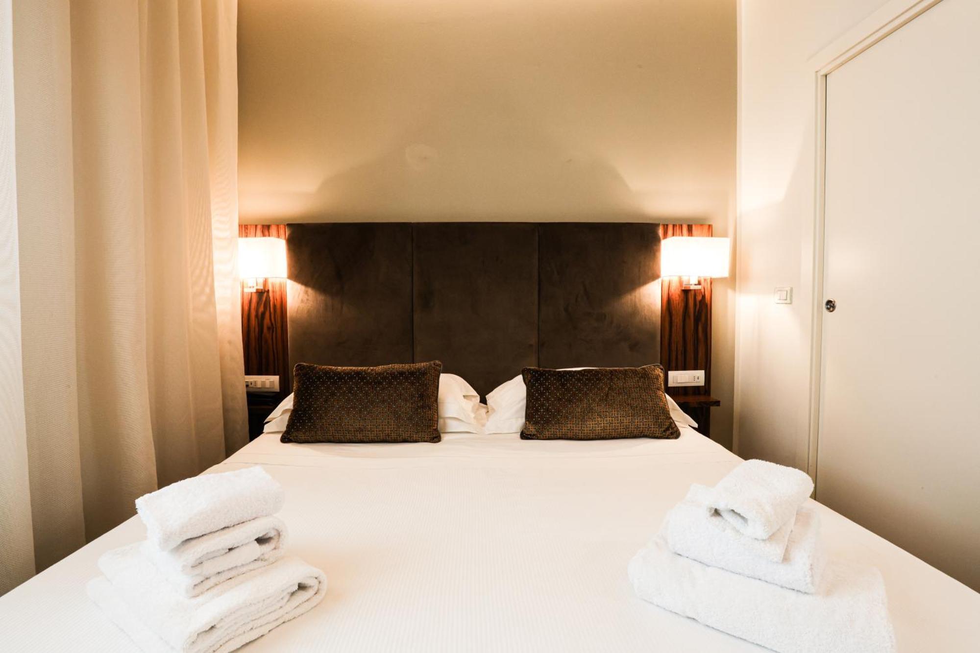 Embassy Hotel Florencia