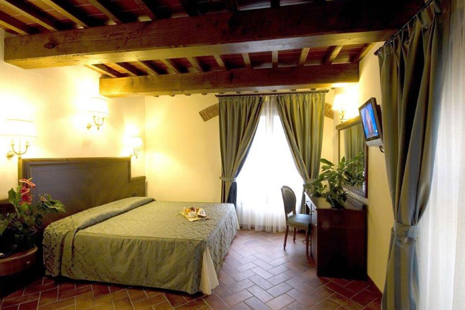 Embassy 4* Florencia